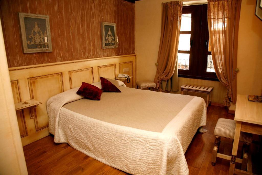 Hotel Villa De Torla Phòng bức ảnh